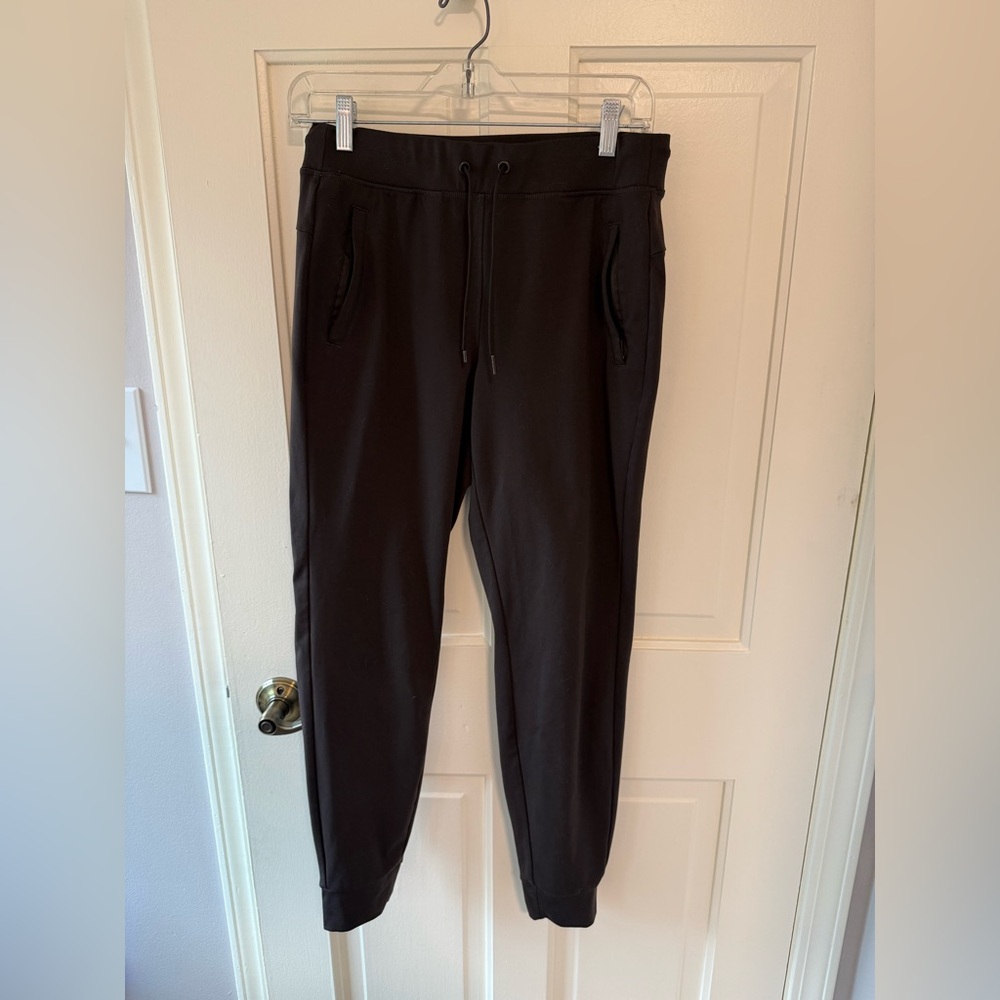 Women’s joggers